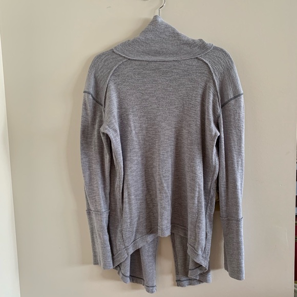 We The Free Turtleneck Longsleeve - Picture 1 of 5